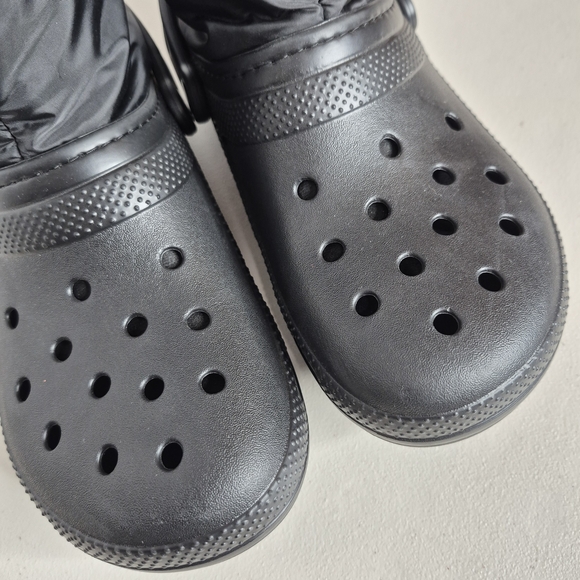 Crocs Classic Lined Neo Puff Boots - Size 9 - Picture 8 of 13